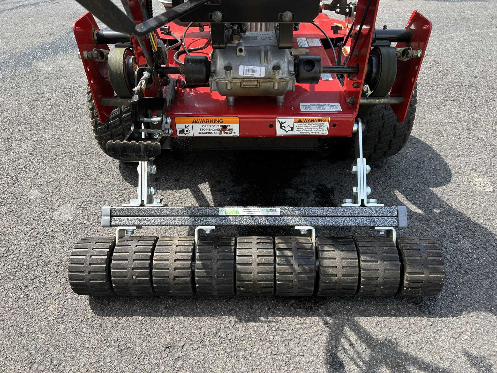 36” Exmark Metro mower Excellent Condition Privately Used, Never Used For Commercial