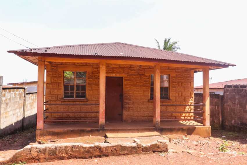 Well built 4 bedroom property at Kissy