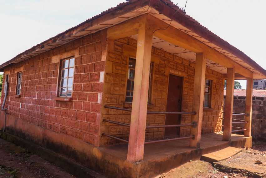 Well built 4 bedroom property at Kissy